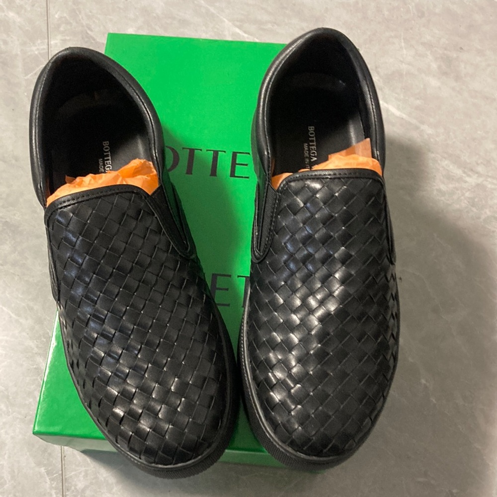 Bottega Veneta Men's Black Loafers